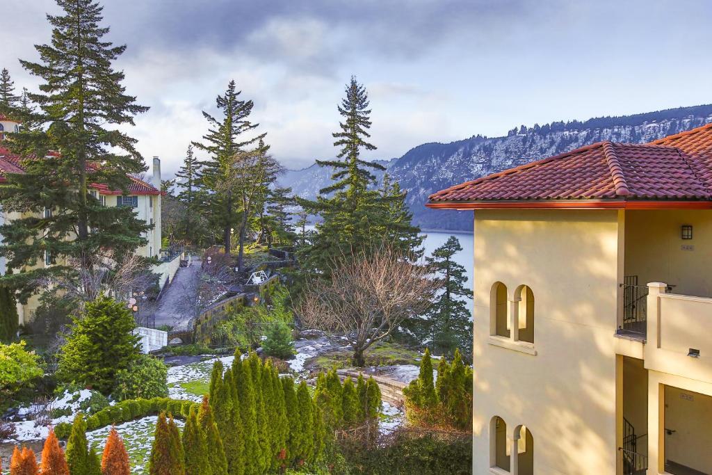 Columbia Cliff Villas Hood River Exteriör bild