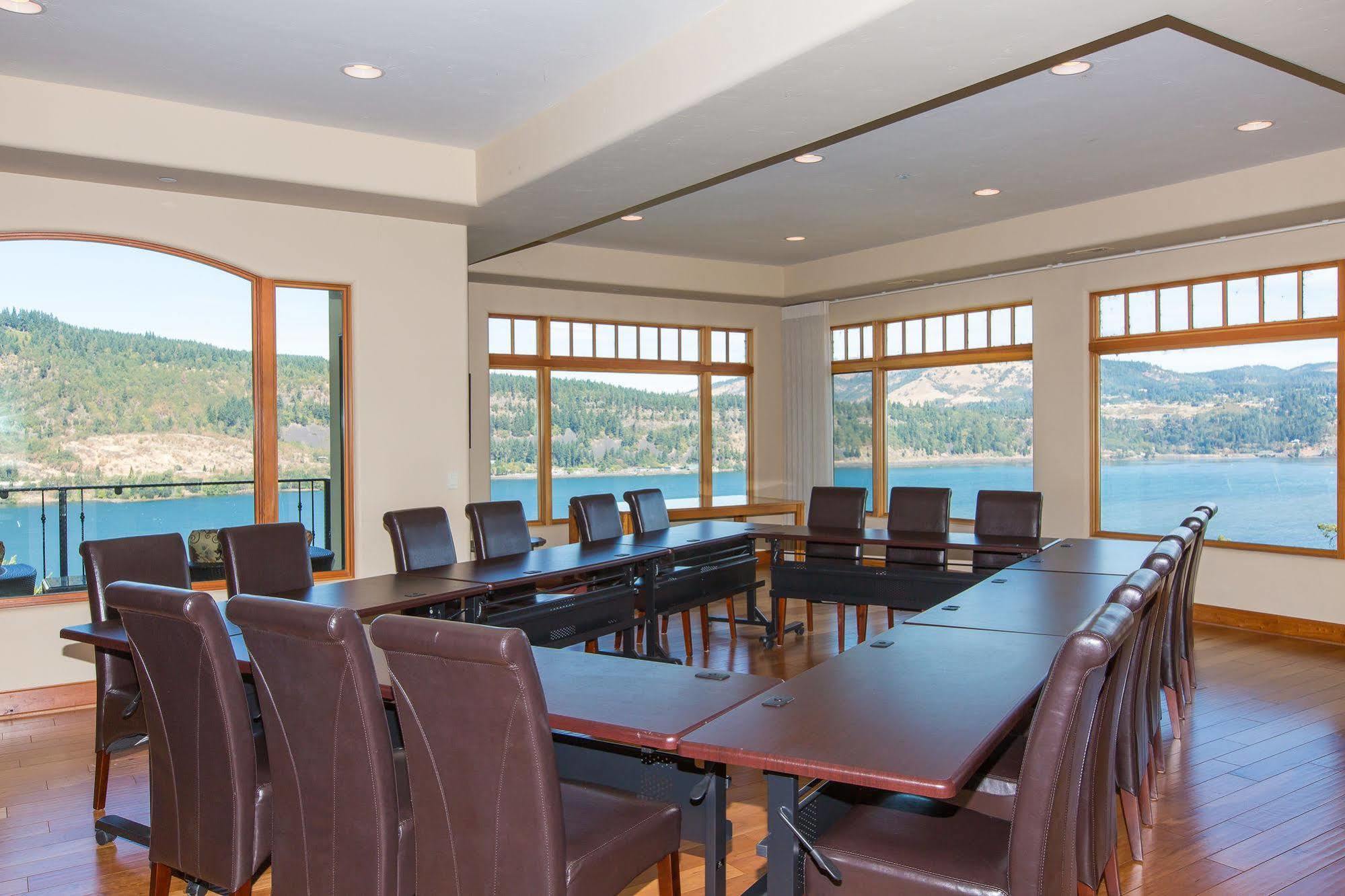 Columbia Cliff Villas Hood River Exteriör bild