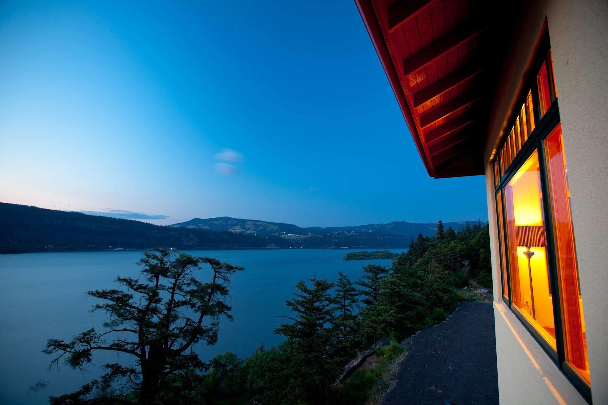 Columbia Cliff Villas Hood River Exteriör bild
