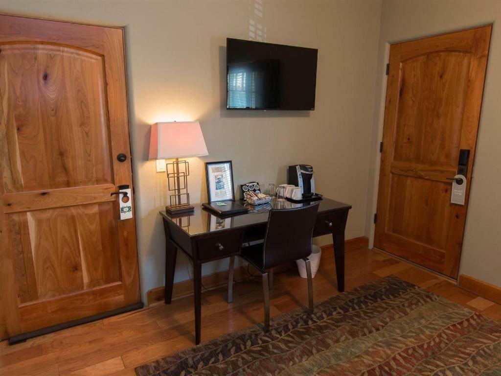Columbia Cliff Villas Hood River Exteriör bild